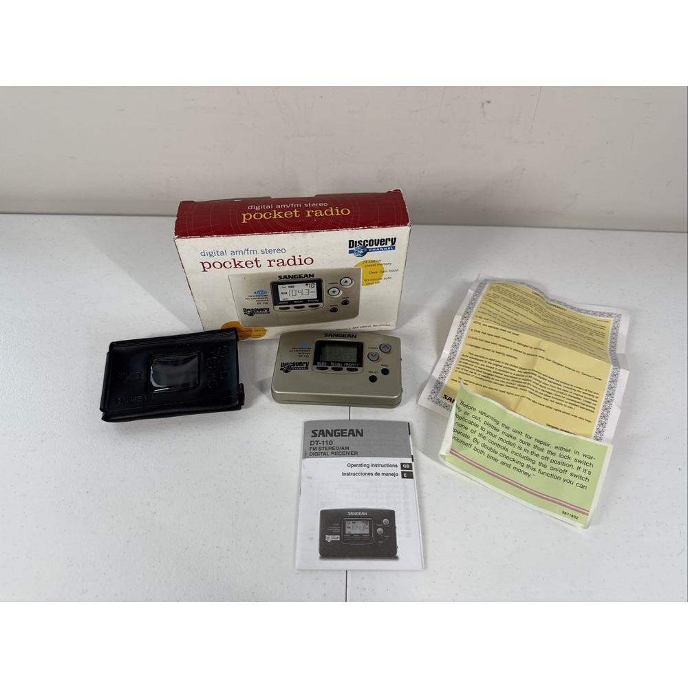 Discovery Channel Pocket Radio DT-110 AM/FM Stereo New